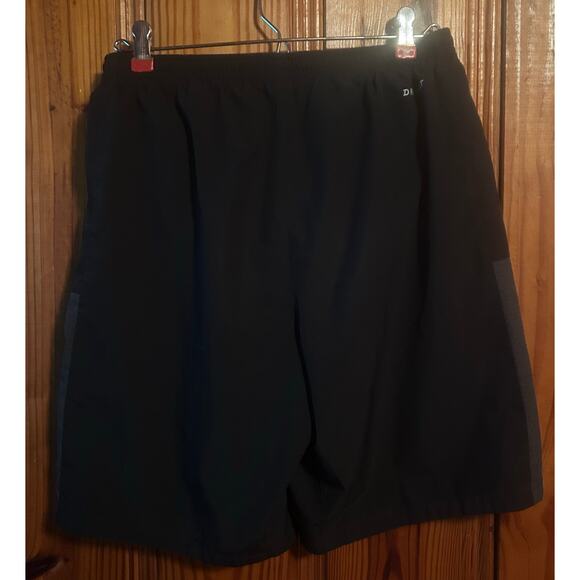 Nike men’s running shorts with built in underwear black 8” medium - Picture 3 of 3